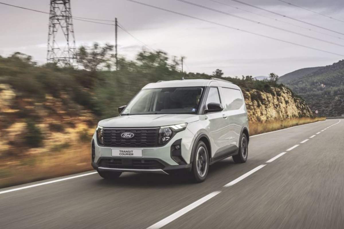 Ford Transit Courier Limited
