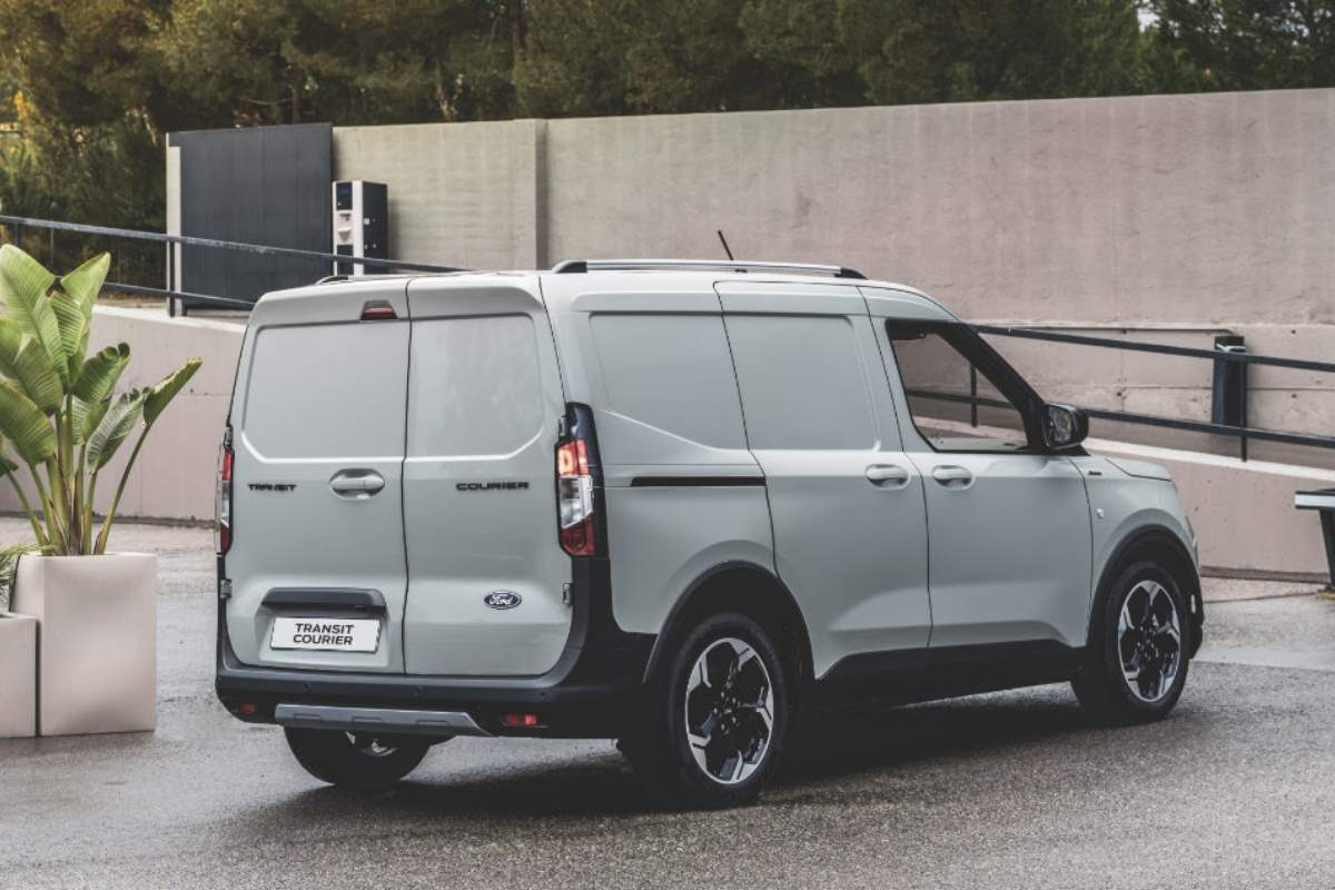 Ford Transit Courier Trend